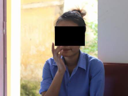Nhóm 'hoa khôi' 9X thác loạn 'đá' ở trại kể chuyện Nhóm 'hoa khôi' 9X thác loạn 'đá' ở trại kể chuyện
