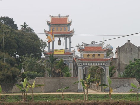 Giả danh công an, lừa tiền nhà chùa Giả danh công an, lừa tiền nhà chùa
