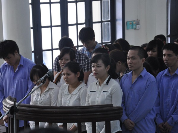 'Nữ quái siêu lừa' chấn động Hạ Long hầu tòa 'Nữ quái siêu lừa' chấn động Hạ Long hầu tòa