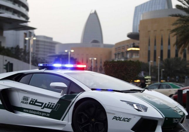 Ngắm siêu xe của CSGT Dubai Siêu xe Aventador Lamborghini của lực lượng cảnh sát giao thông Dubai