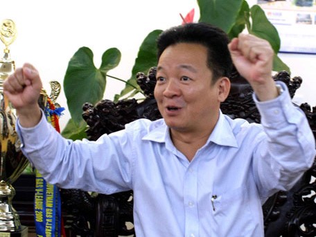 Cơ nghiệp đồ sộ của 'bầu' Hiển Cơ nghiệp đồ sộ của 'bầu' Hiển