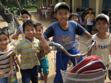 Từ tâm thần đến vô sinh vì 'khát' con trai Từ tâm thần đến vô sinh vì 'khát' con trai