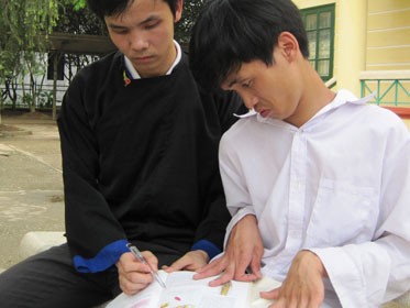 Xuống núi tìm chữ Xuống núi tìm chữ