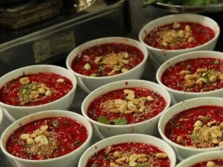 Ăn tiết canh, phải đón Tết ở bệnh viện Ăn tiết canh, phải đón Tết ở bệnh viện