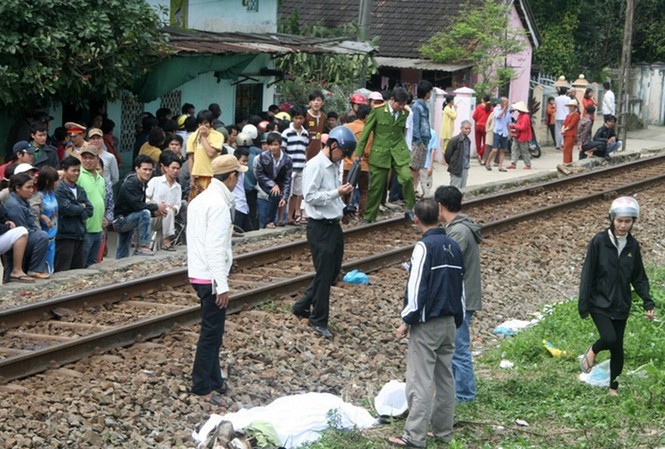 Chờ chết trên đường ray Chờ chết trên đường ray