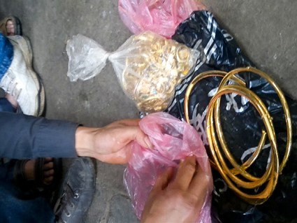 Lê Văn Luyện cướp bao nhiêu vàng? Lê Văn Luyện cướp bao nhiêu vàng?