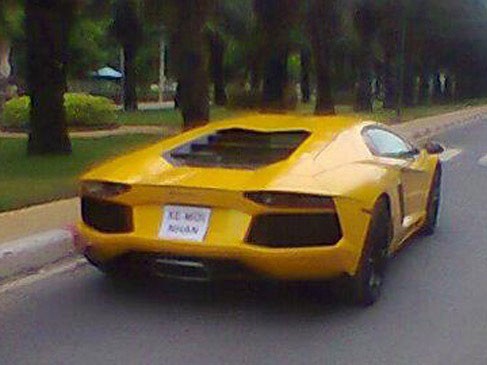 Lamborghini Aventador đầu tiên đã về Việt Nam Lamborghini Aventador đầu tiên đã về Việt Nam