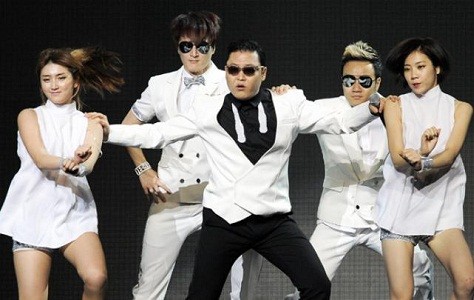 Psy bị ‘ném đá’ vì hét cát-xê trên trời Psy bị ‘ném đá’ vì hét cát-xê trên trời