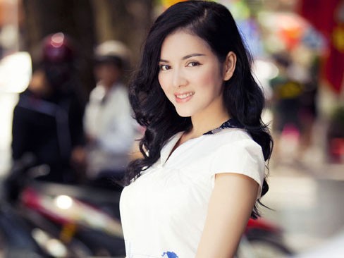 Lý Nhã Kỳ: Từ 'đại sứ du lịch' đến 'bà trùm scandal' Lý Nhã Kỳ: Từ 'đại sứ du lịch' đến 'bà trùm scandal'