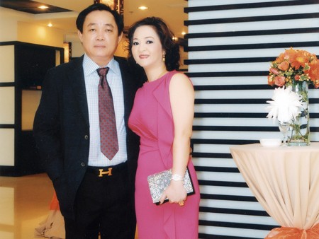 Ông chủ Đại Nam tặng 100 tỷ cho ai chứng minh vợ vay tiền Ông chủ Đại Nam tặng 100 tỷ cho ai chứng minh vợ vay tiền