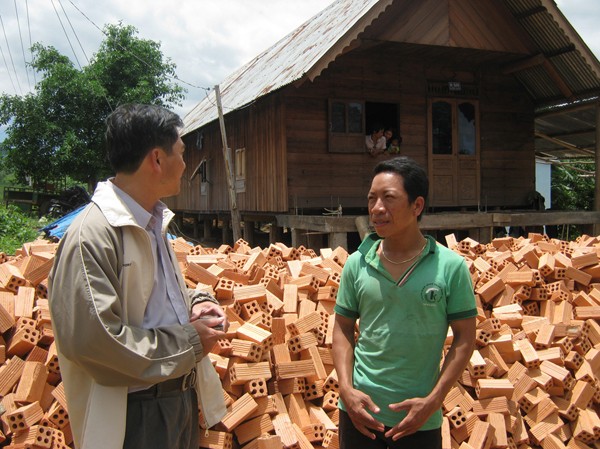 Vì trầm, rừng lại tan hoang Vì trầm, rừng lại tan hoang
