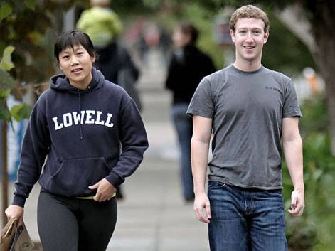 CEO Facebook bất ngờ đến Việt Nam đón Noel CEO Facebook bất ngờ đến Việt Nam đón Noel