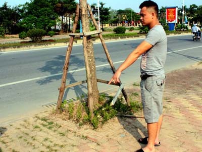 Đề xuất thưởng người phát hiện xe máy nạn nhân bị vứt xác Đề xuất thưởng người phát hiện xe máy nạn nhân bị vứt xác