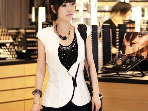 Nữ công sở lãng mạn với vest hè 2012 Nữ công sở lãng mạn với vest hè 2012