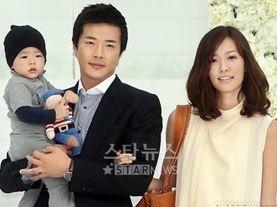 Kwon Sang Woo nói yêu con trai 10 lần mỗi ngày Kwon Sang Woo nói yêu con trai 10 lần mỗi ngày