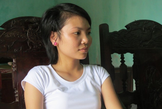 Vết thương của cô gái bị xăm rết lên mặt hồi phục Vết thương của cô gái bị xăm rết lên mặt hồi phục