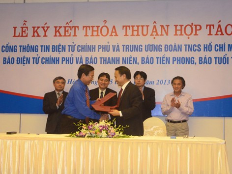 Tăng cường truyền thông giữa T.Ư Đoàn và Cổng Thông tin điện tử Chính phủ Tăng cường truyền thông giữa T.Ư Đoàn và Cổng Thông tin điện tử Chính phủ