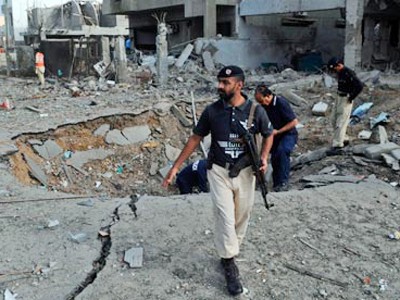 Taliban tấn công quan chức Pakistan Taliban tấn công quan chức Pakistan
