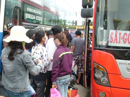 Vật vã trở lại thành phố Vật vã trở lại thành phố