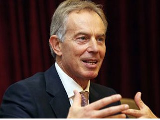 Tony Blair 'truyền nghề' cho sinh viên Việt Nam Tony Blair 'truyền nghề' cho sinh viên Việt Nam