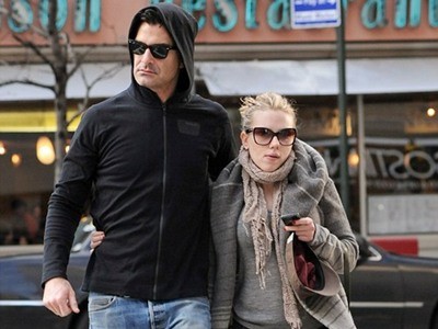Scarlett Johansson lại có tình mới Scarlett Johansson lại có tình mới