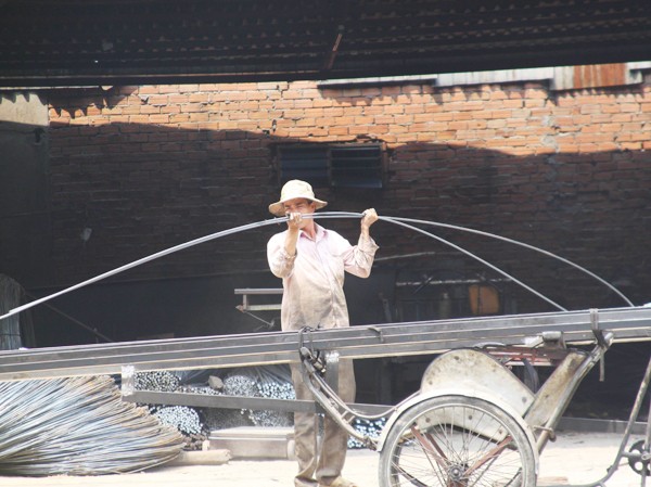 'Chết' theo bất động sản Tại cửa hàng Mai Tuấn Phát trên đường Huỳnh Tấn Phát, quận 7 thời gian qua việc kinh doanh cũng ảm đạm Ảnh L.N