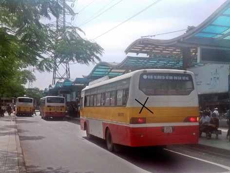 Buýt nhái 'đại náo' giữa Thủ đô Buýt nhái 'đại náo' giữa Thủ đô