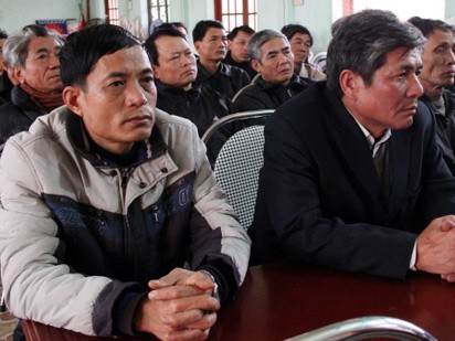 Đình chỉ công tác hai 'quan xã' vụ Tiên Lãng Đình chỉ công tác hai 'quan xã' vụ Tiên Lãng