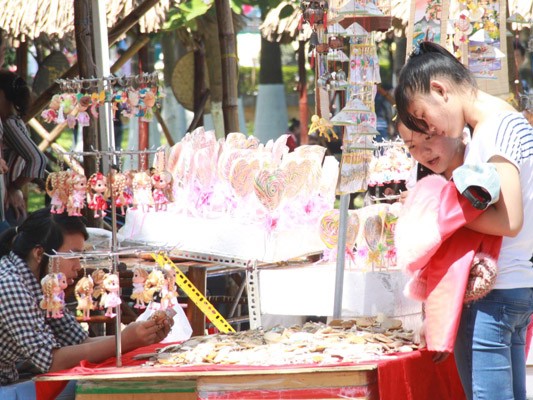 Nhộn nhịp du Xuân Đà Nẵng Nhộn nhịp du Xuân Đà Nẵng