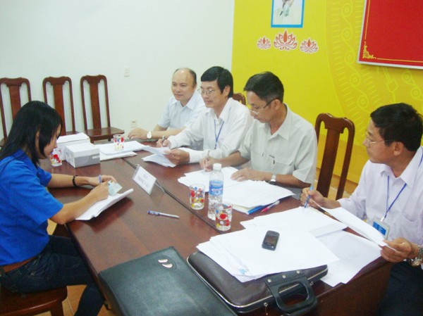 Làm phó chủ tịch xã, không dễ Một buổi phỏng vấn tuyển chọn bạn trẻ làm phó chủ tịch xã