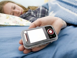 Kỳ lạ nhắn tin lúc ...ngủ Kỳ lạ nhắn tin lúc ...ngủ