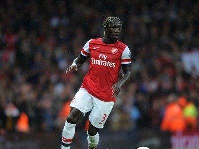 Chê lương thấp, Sagna quyết tâm chia tay Arsenal Chê lương thấp, Sagna quyết tâm chia tay Arsenal