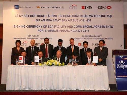 VNA mua 8 máy bay của Airbus VNA mua 8 máy bay của Airbus