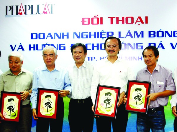 Đổi mới tư duy! Đổi mới tư duy!
