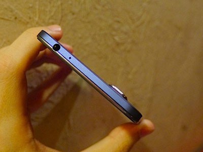 Smartphone mỏng nhất thế giới giá 400 USD Smartphone mỏng nhất thế giới giá 400 USD