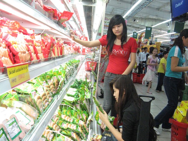 Đề án cứu doanh nghiệp: Sớm giải phóng hàng tồn kho Sức mua giảm là nguyên nhân chính khiến việc giải bài toán “hàng tồn kho” ngày càng khó khăn Ảnh: Phạm Anh
