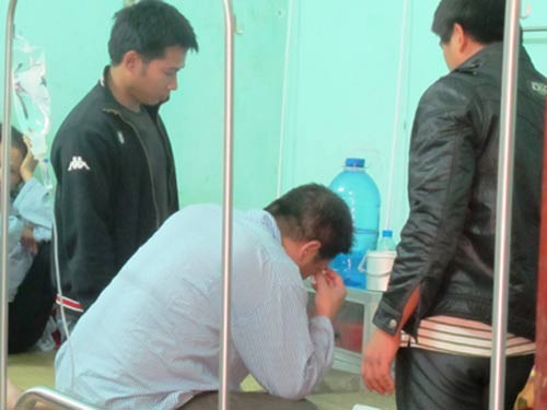 Chủ nợ đâm hai vợ chồng con nợ thương vong Chủ nợ đâm hai vợ chồng con nợ thương vong