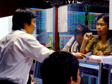 Chứng khoán tuần mới: Lao dốc hay 'phục hồi kỹ thuật'? Chứng khoán tuần mới: Lao dốc hay 'phục hồi kỹ thuật'?