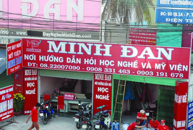 Tràn lan đào tạo chui nghề phun xăm Cơ sở dạy nghề thẩm mỹ Minh Đan không có giấy phép đào tạo nghề phun xăm. Ảnh: Q.P