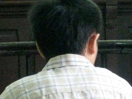 Xót xa phiên tòa cậu bé 14 tuổi hiếp dâm em họ Xót xa phiên tòa cậu bé 14 tuổi hiếp dâm em họ