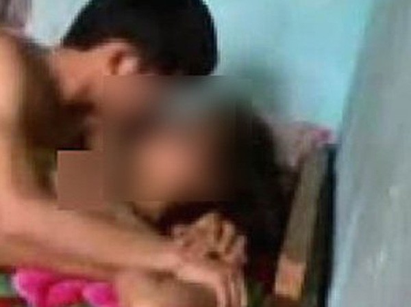 Xôn xao clip sex học sinh lớp 10 Xôn xao clip sex học sinh lớp 10