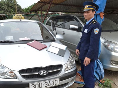 Kiểm tra toàn diện hãng taxi Trung Việt Kiểm tra toàn diện hãng taxi Trung Việt