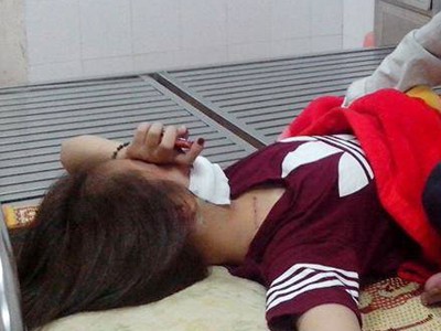 Chém con người tình để... đòi bộ chăn ga Nạn nhân Dung đang điều trị tại bệnh viện ngày 1/10