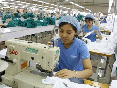Dệt may bỏ ngỏ sân nhà? Dệt may bỏ ngỏ sân nhà?