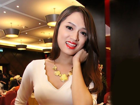 Hương Giang idol: Không 'lợi dụng' số phận Hương Giang idol: Không 'lợi dụng' số phận