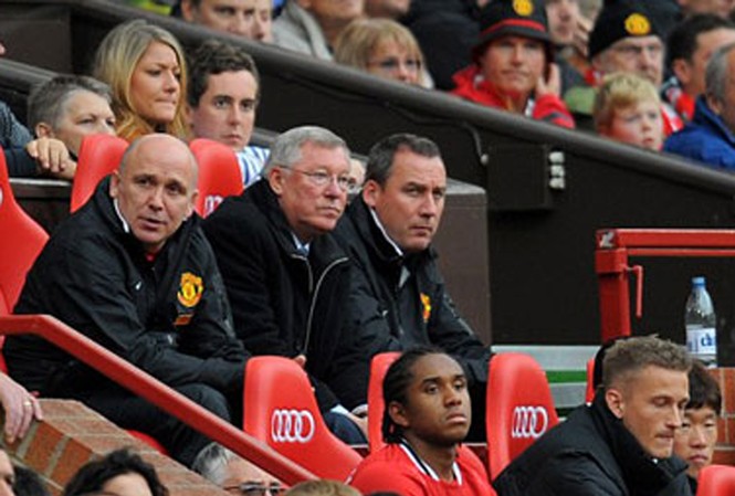 HLV Mancini hả hê, Sir Alex thề báo thù HLV Mancini hả hê, Sir Alex thề báo thù