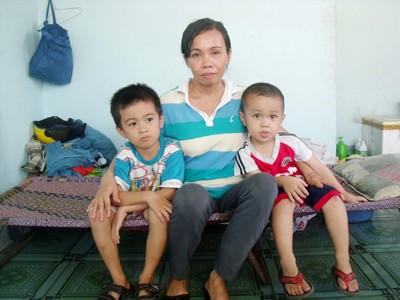 Xin cứu giúp 2 anh em bị ung thư hạch Xin cứu giúp 2 anh em bị ung thư hạch