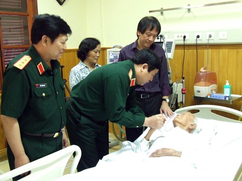 1.559 ngày săn sóc đặc biệt Đại tướng Võ Nguyên Giáp 1.559 ngày săn sóc đặc biệt Đại tướng Võ Nguyên Giáp