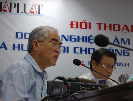 Phó Chủ tịch VFF Lê Hùng Dũng: 'Võ Tòng' đả hổ Phó Chủ tịch VFF Lê Hùng Dũng: 'Võ Tòng' đả hổ