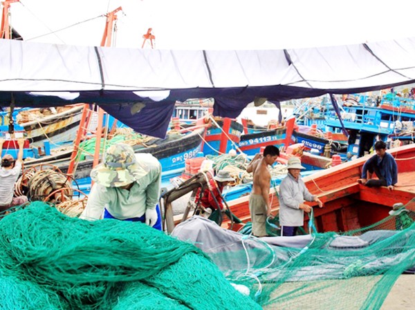 Hành lang cho phát triển kinh tế biển Ngư dân vững tâm vươn khơi nhờ hành lang pháp lý của Luật Biển Việt Nam Ảnh: Nguyễn Huy